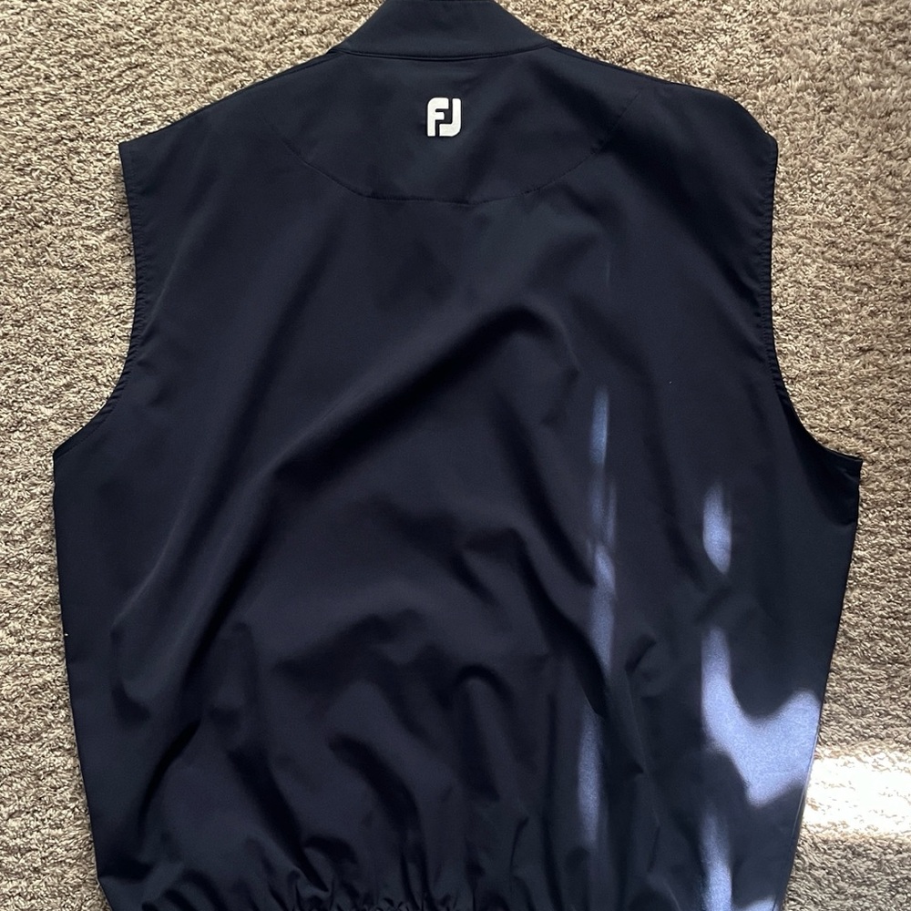 Foot Joy Navy Sleeveless Vest L golf windbreaker